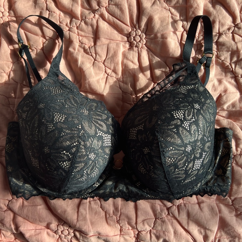 NWOT Aerie plunge push-up black lace bra size 40 DD
